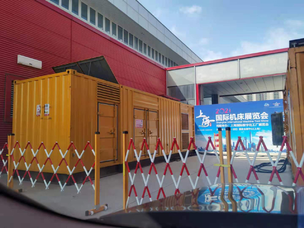 西工发电车出租-发电机无电压或电压太低怎么办？