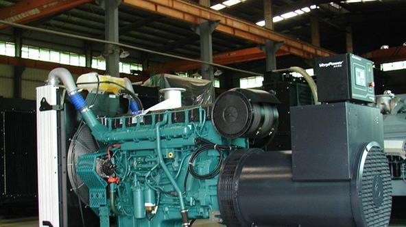 西工如何判断柴油发电机组的机油是否需要更换？